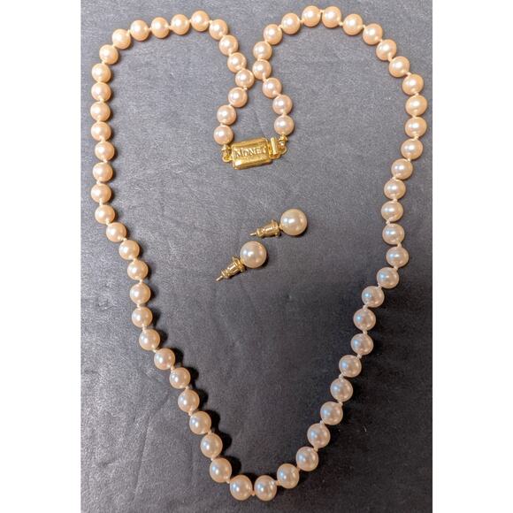 Vtg Monet Knotted Faux Pearl Necklace Earring Set Gold Tone Clasp 19.5" Strand - Picture 2 of 5